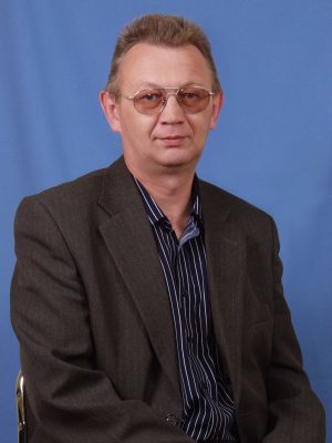 Молокус Мирослав Іванович, з
авідувач відділенням програмування
